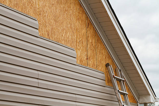 24/7 Emergency Siding Contractor experts in Woodleaf, NC